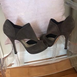 PRADA BROWN SUEDE CUT OUT PUMPS